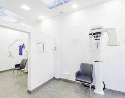 Дентален център Медстом